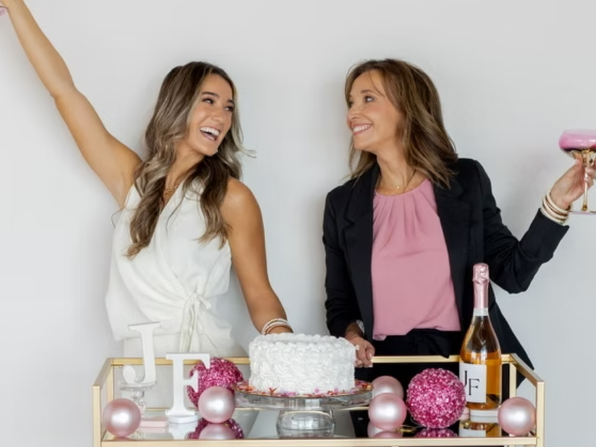 Julia Fuller Weddings is a planner company in Houston TX ran by a mother and daughter duo.